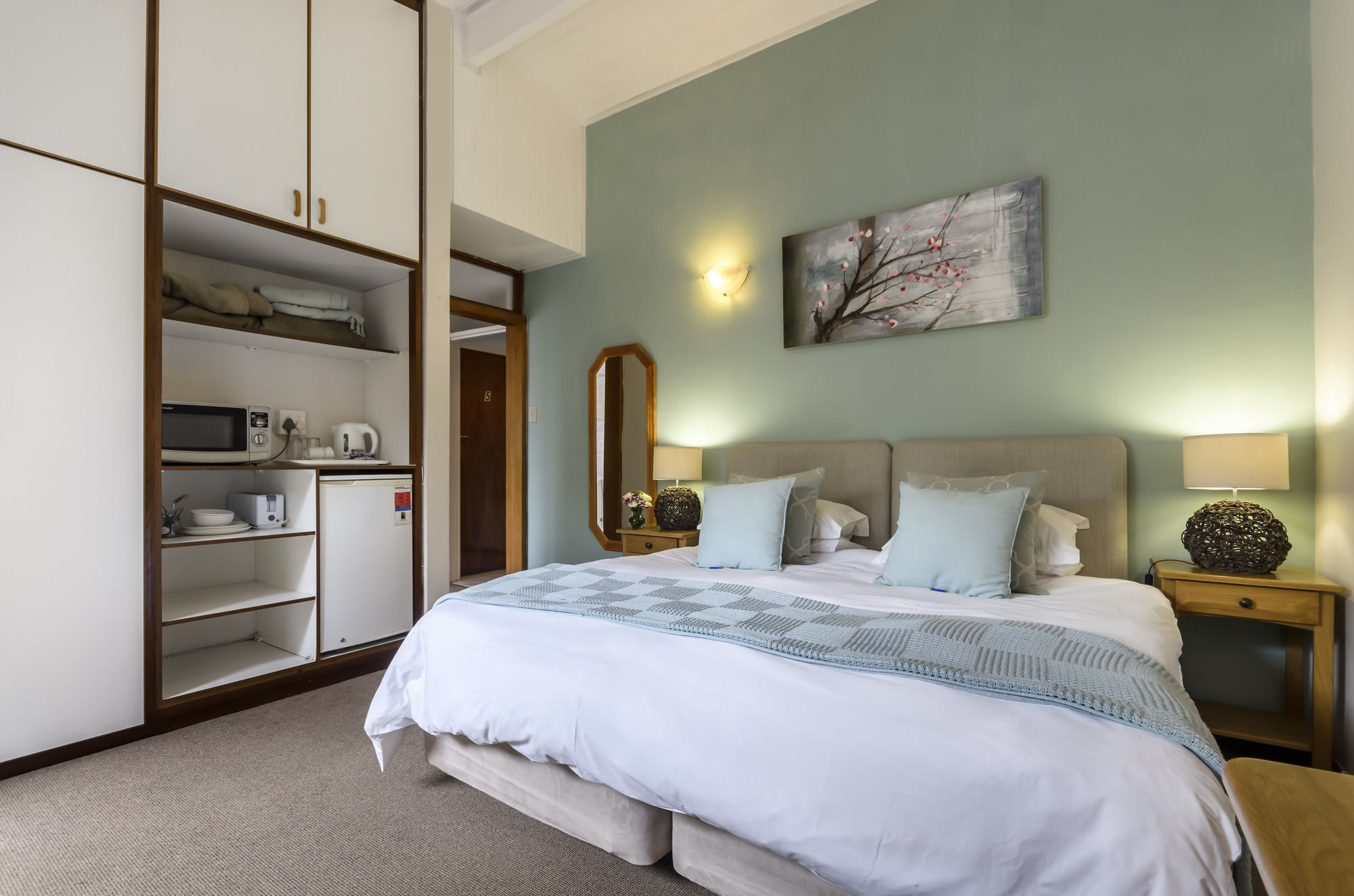 Admirals Lodge Guest House And Brightways Self Catering Apartments Puerto Elizabeth Exterior foto